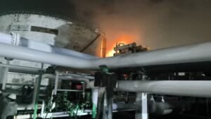 Controlan incendio en la TASP Pajaritos en Coatzacoalcos