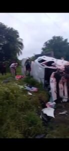FAMILIA REGRESABA DE VACACIONES Y MUERE EN FATAL ACCIDENTE EN AGUA DULCE